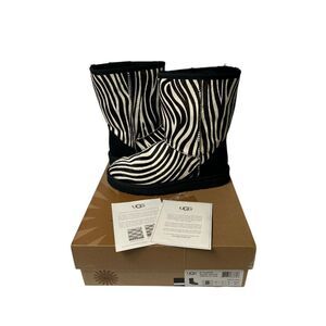 UGG Classic Short Boots Exotic Zebra Print Women’s Size 8